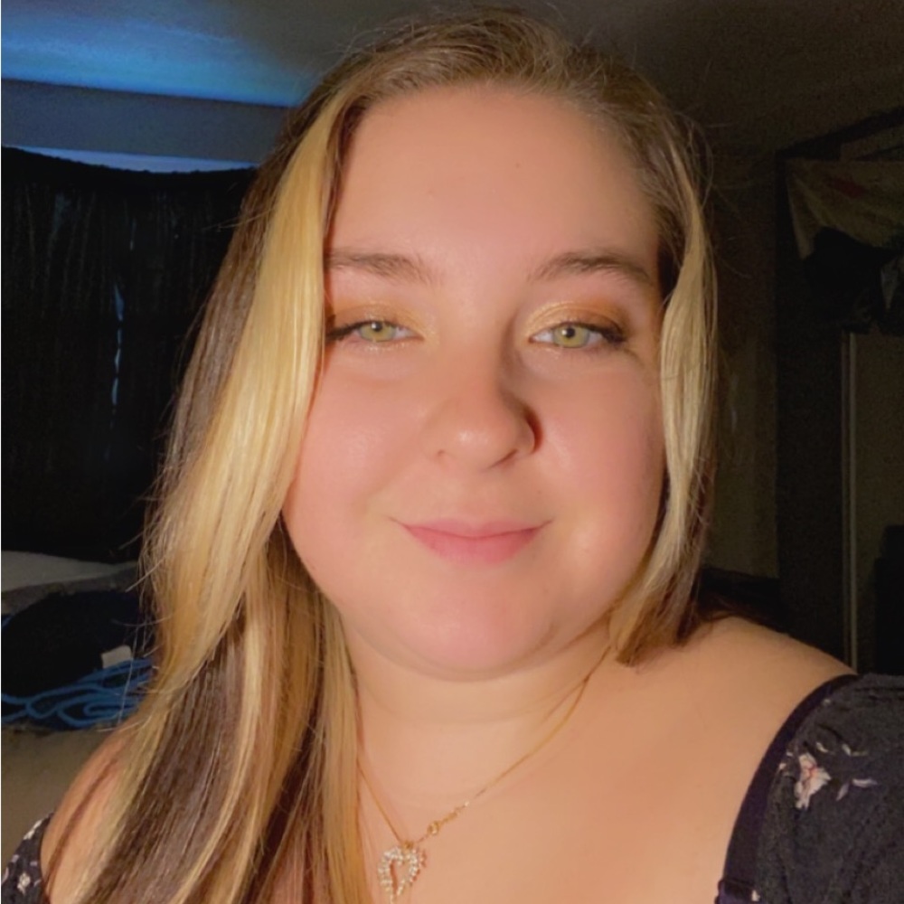 Meet your Posher, Breana